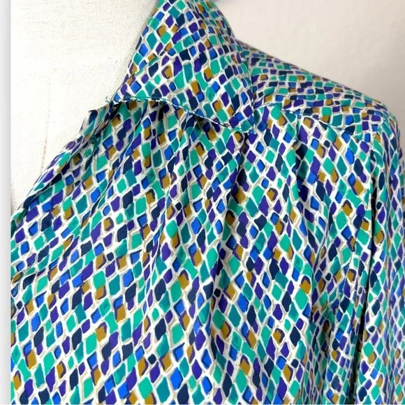 4/$20 Notations Geometric Print Button Front Blouse Blue Green - Petite 4 - Picture 3 of 5